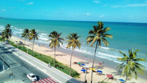 Amplo novo e moderno apartamento em linda praia de Maceió